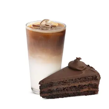 ايس لاتيه + تشوكلت فودج كيك 