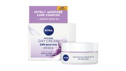 NIVEA Soothing Day Cream SPF15 50ml