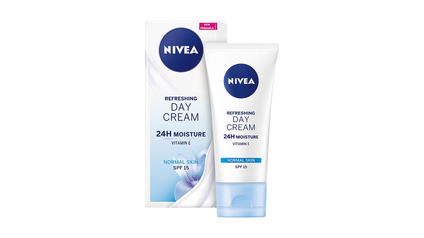 Nivea Moisture Day Care Spf15  50ml