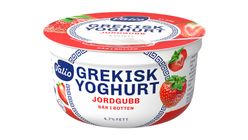 Valio Strawberry Greek Yogurt 4.7% 150g