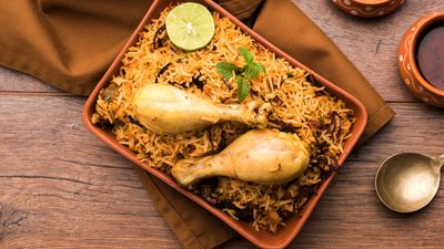 Dhaka Haji Biryani House - Mansho Potti