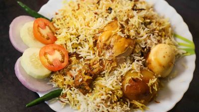 Dhaka Kacchi Bhai - Chowmohuna