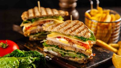 Tongsa Cafe & Restaurant