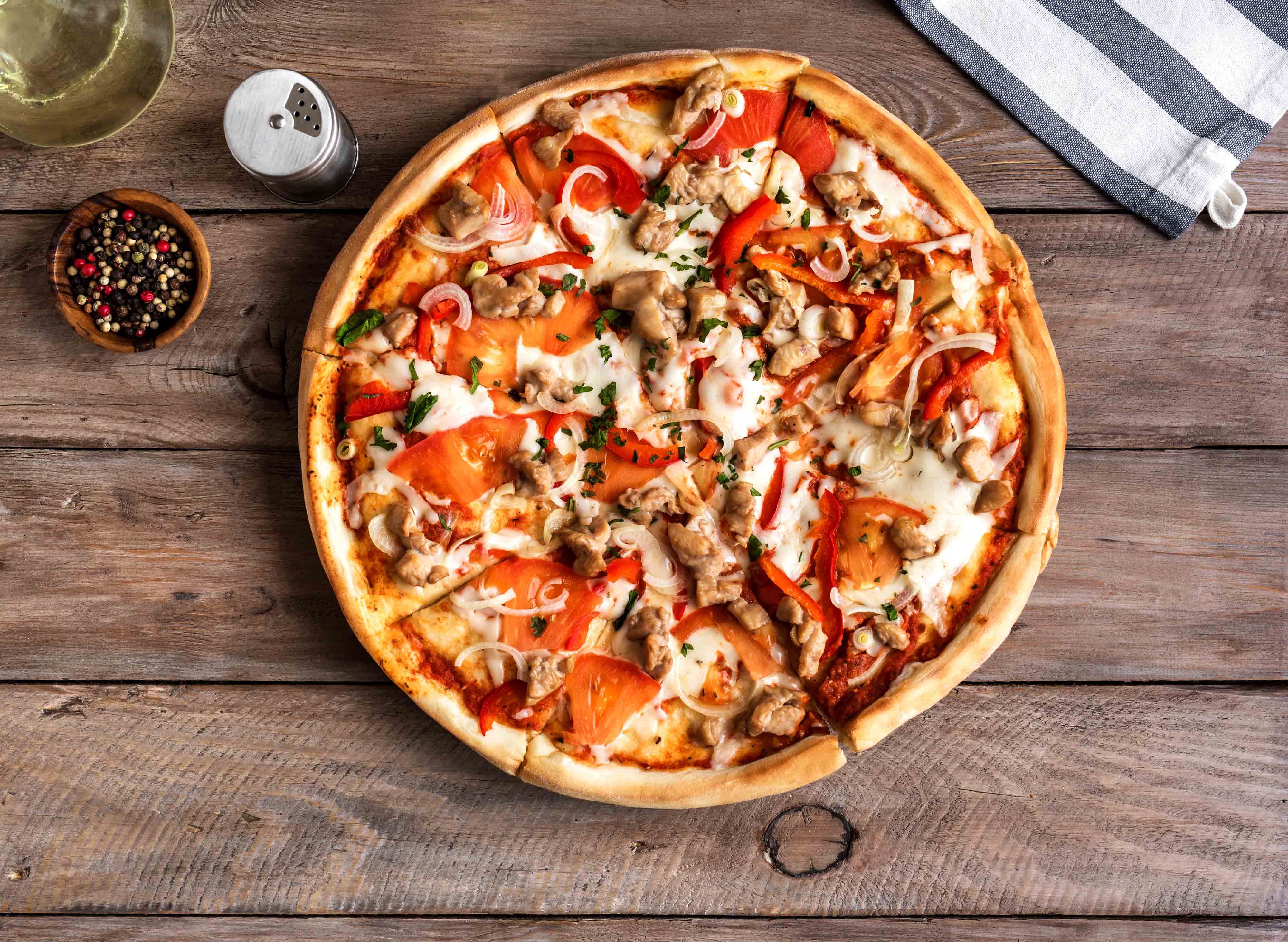 PizzaMom vendor logo