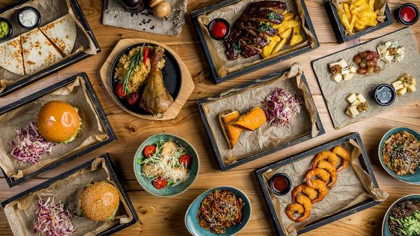 Botanique Bistro & Bar