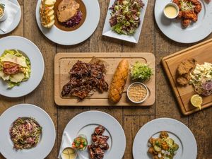 Kandelábr Vyšehradský restaurant