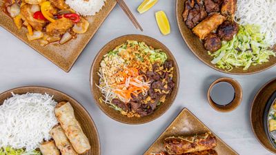 GỖ Vietnamese street food