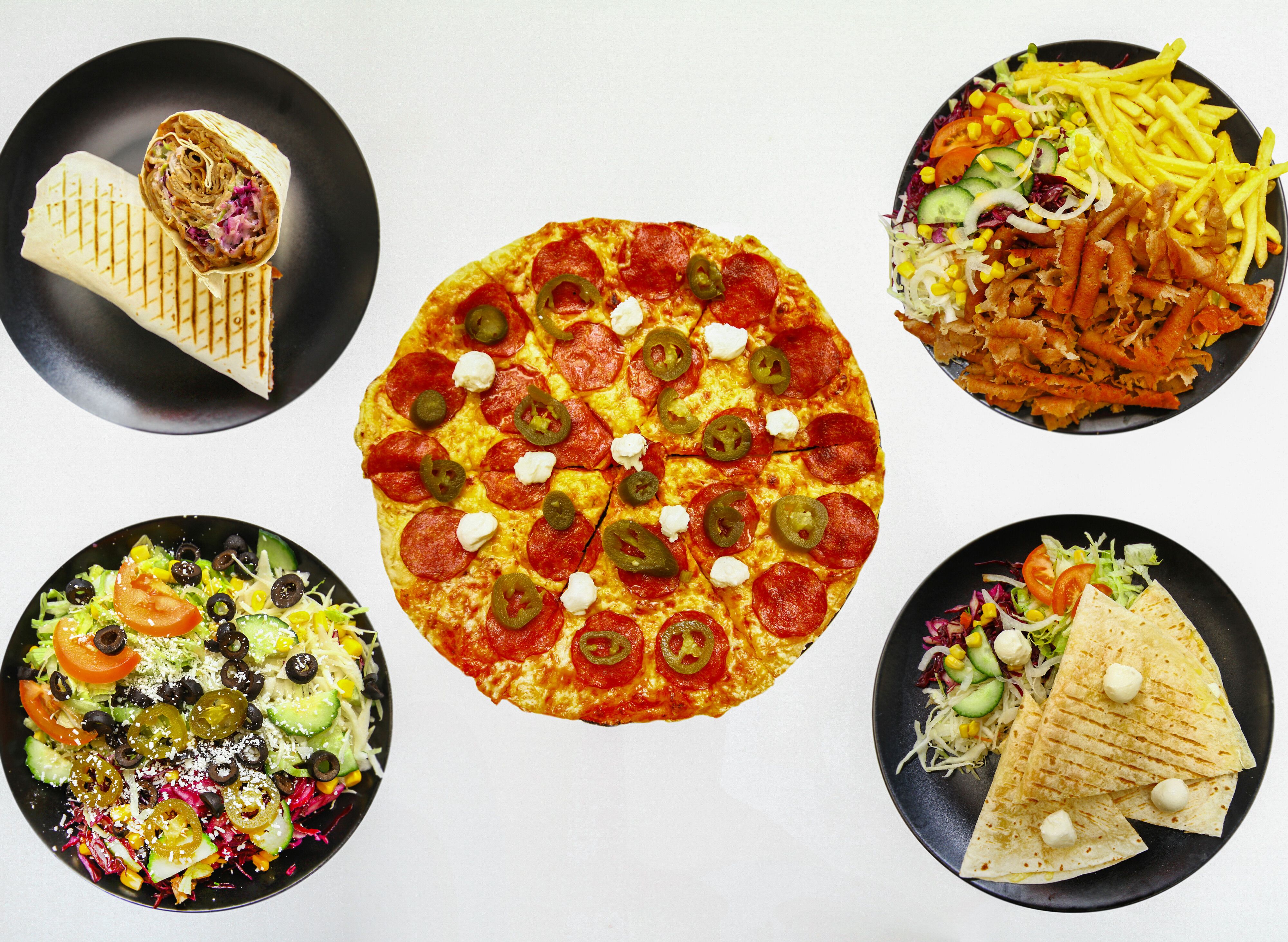 Istanbul kebab & pizza vendor logo