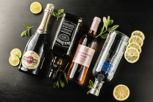 Simply Drinks & Cocktails