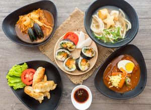 Tanoshi asian fusion & sushi