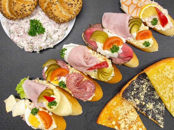 Lahůdky Zlatý Kříž