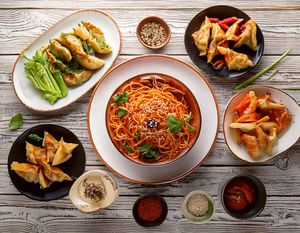 Li Chun chinese noodles and drink