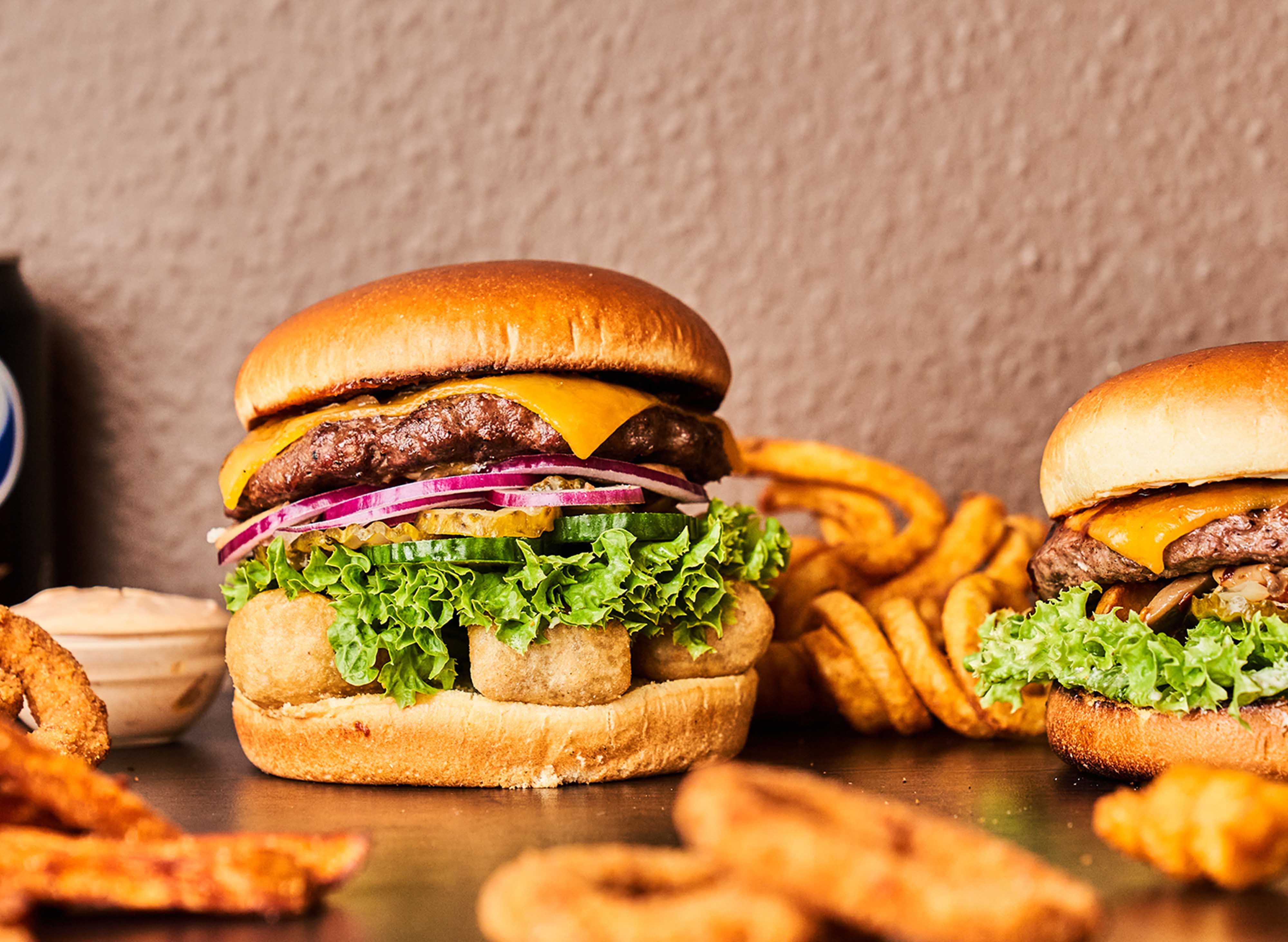 Golden Burger Skanderborg - Levering og take away & menu | foodora