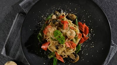 Vin's Hangout Bar & Restaurant