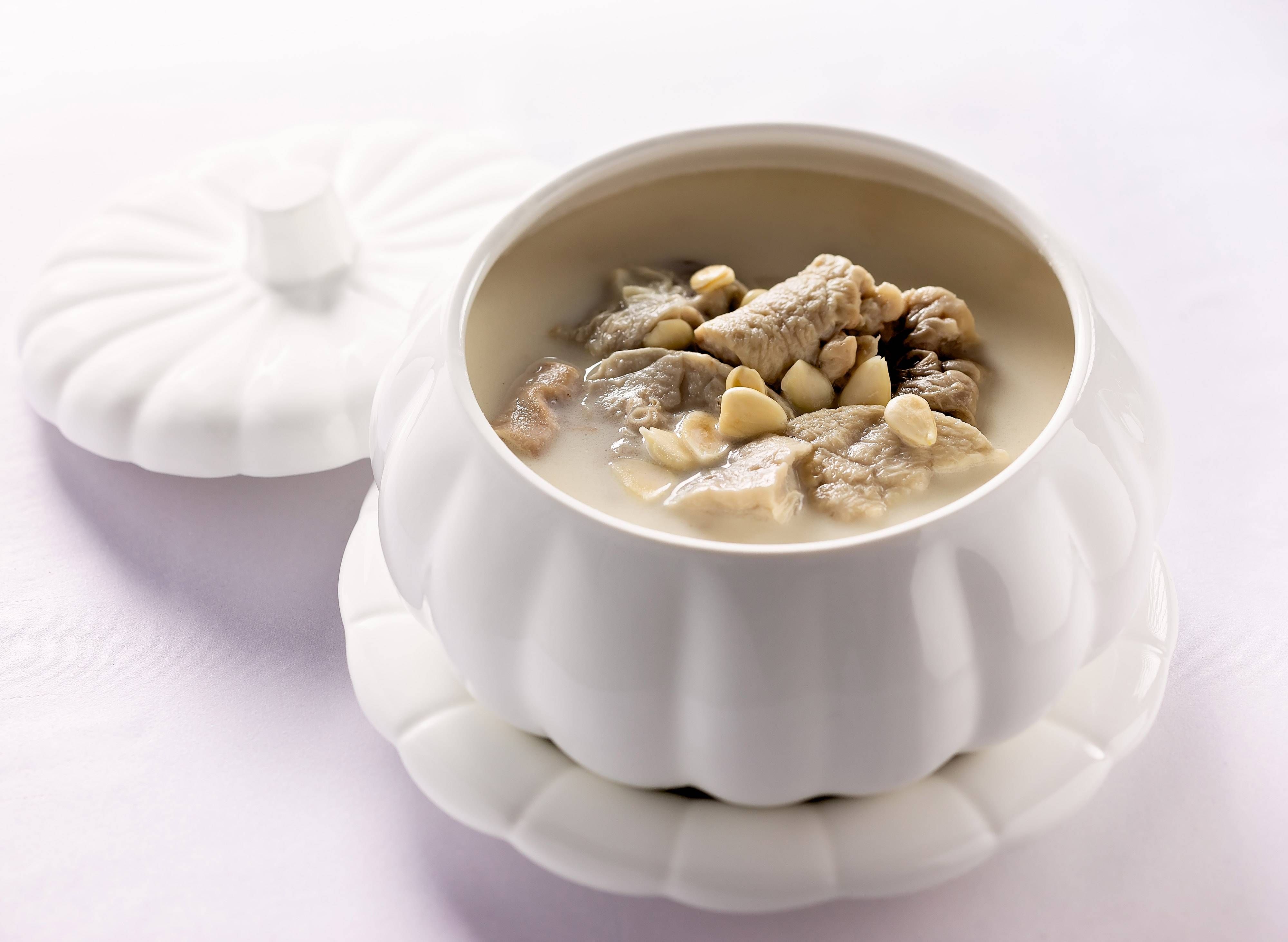 駟馬拖車潮州飯店 (東九匯) Chill Out Chaozhou Cuisine菜單 向附近的駟馬拖車潮州飯店 (東九匯) Chill