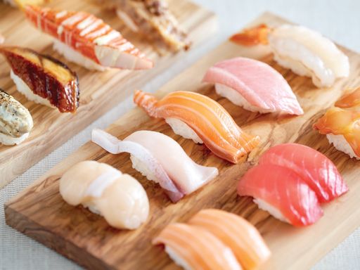 Assorted sushi set 11pcs