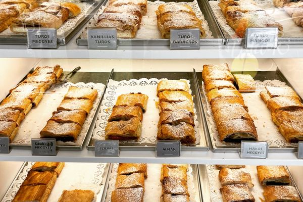 Monarchia Rétesház