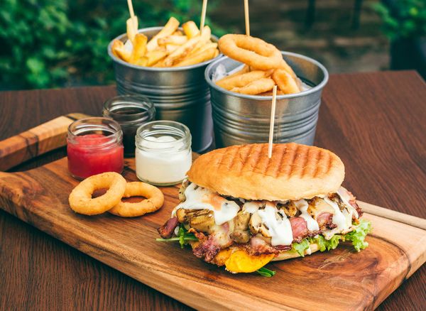 Quentin's Burger & Bar