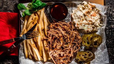 Rednekk BBQ & Bar I City