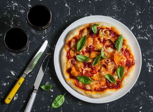 Oinos Wine Bar & Bistrot