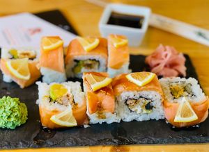 Papírtigris Sushi & Wok Bar