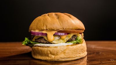 Hot Burger&Gyros Büfé