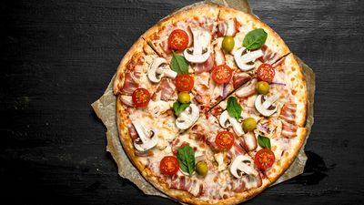 Zsúr Pizza éjszakai