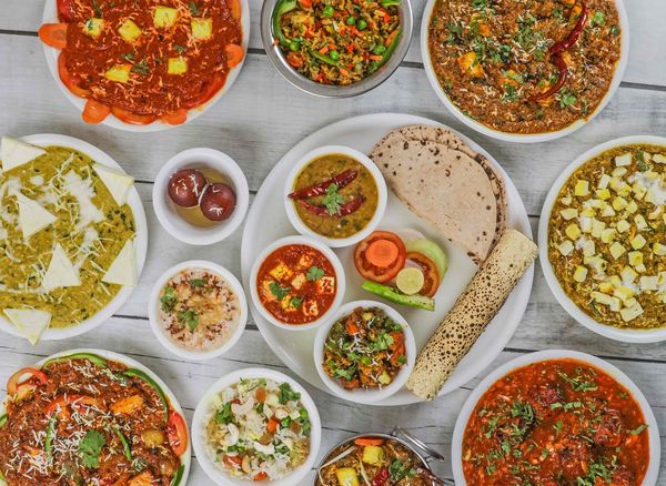 Tandoori hummus plate