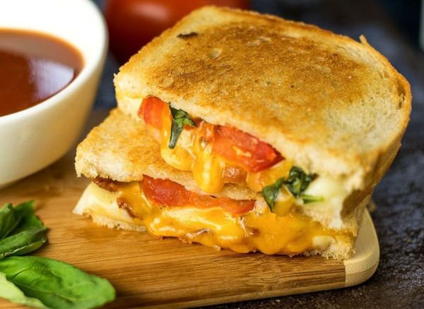 The Pearl Coffee & Sandwich Bar