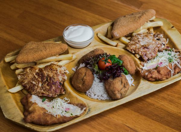 Panírbetyár Bőségtál