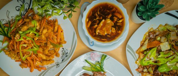 Új Shanghai Kínai Gyors Büfé