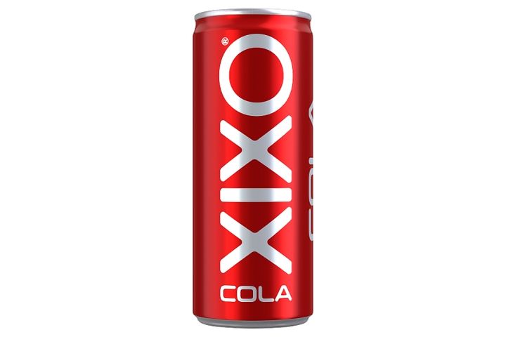 XIXO Cola Cola Flavored Carbonated Soft Drink with Sugar and Sweetener 250 ml