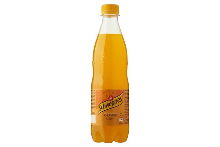 Schweppes narancsízű szénsavas üdítőital cukorral és édesítőszerekkel 0,5 l