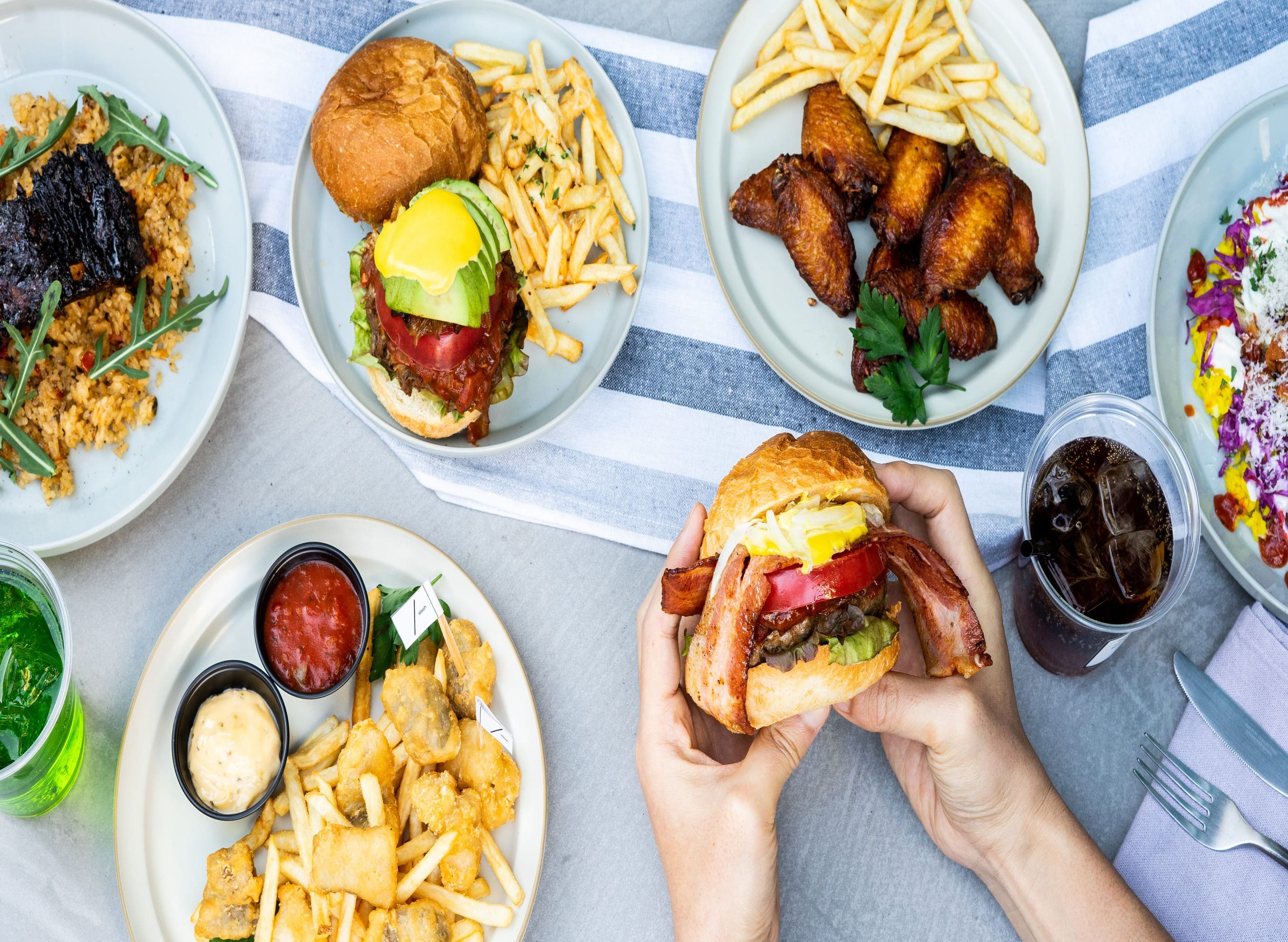 フードパンダ】- 【アメリカン料理】スラッシュカフェu0026バー川崎 