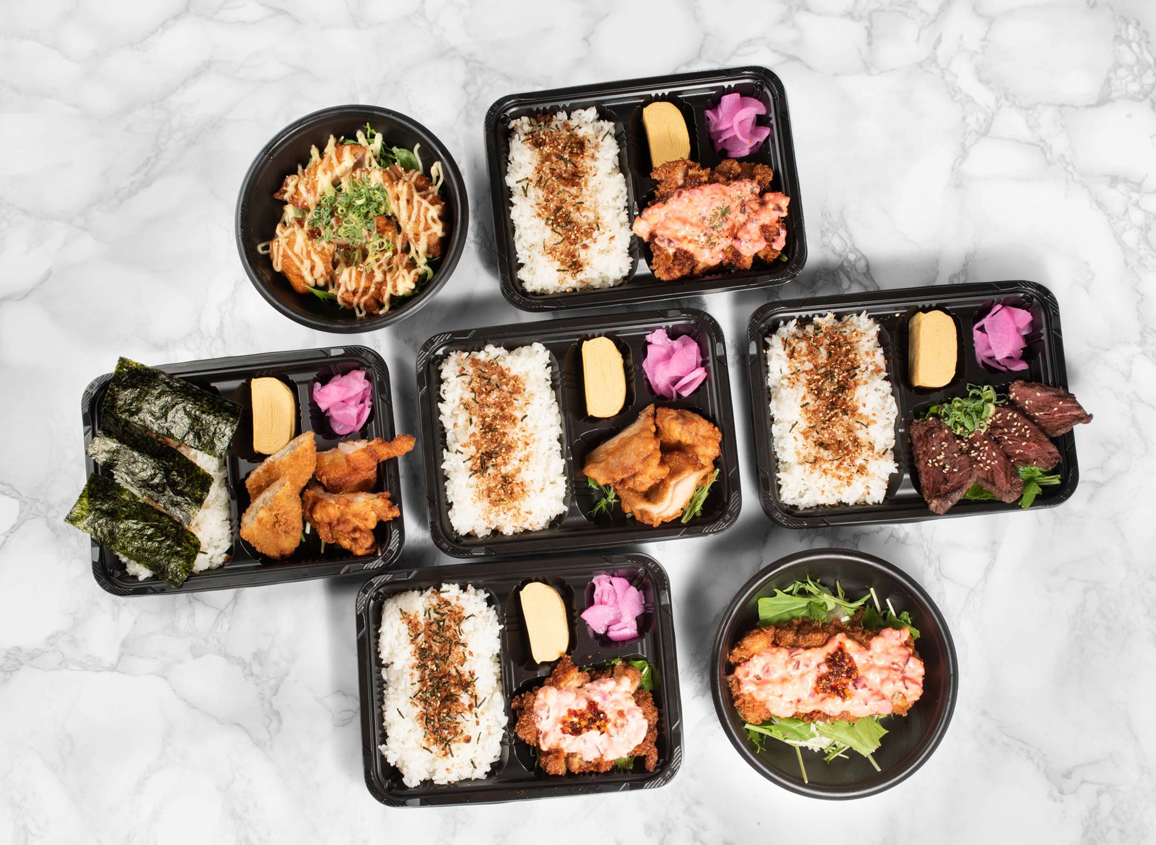 フードパンダ チキンファクトリー南船場店 Chicken Factory Minamisembaten デリバリーサービスをosakaで