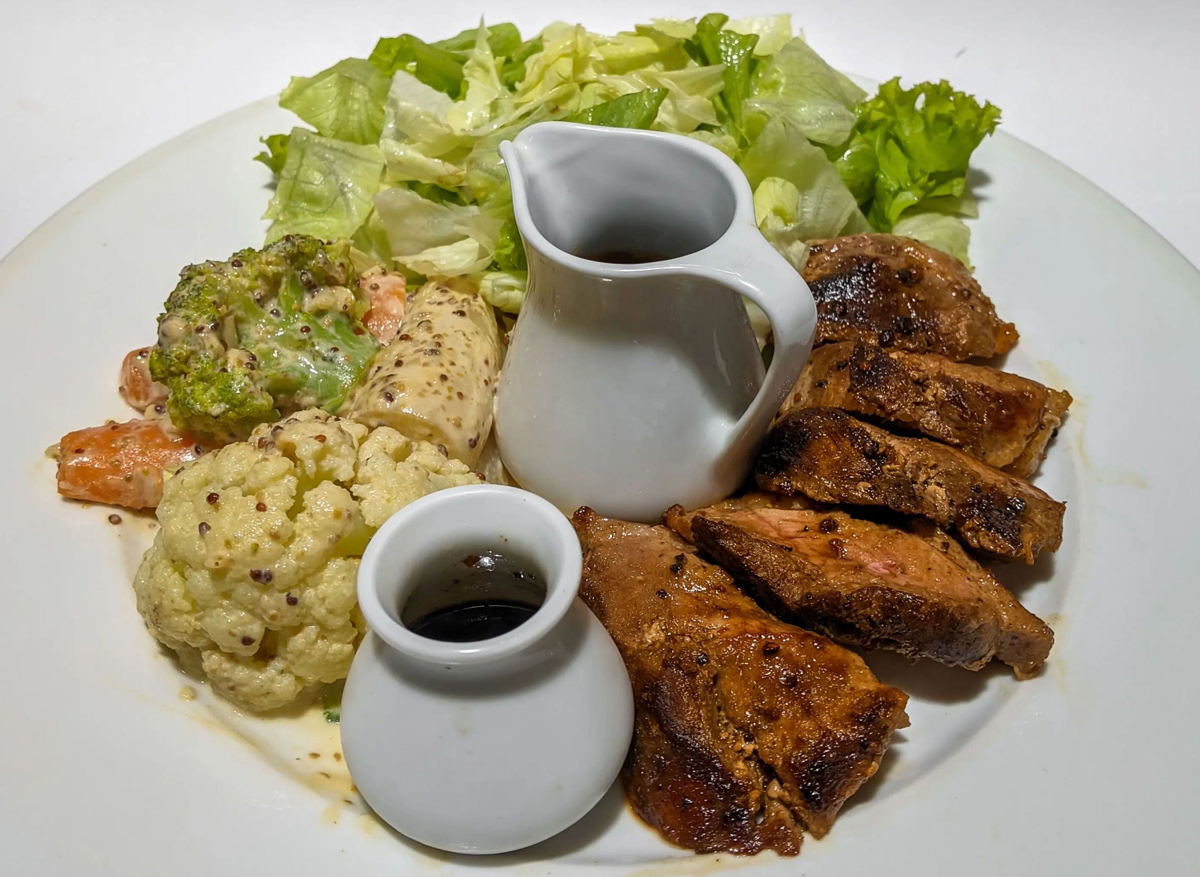 ភោជនីយដ្ឋាន បាប៊ូ និង បារ (បាត់ដំបង) vendor logo