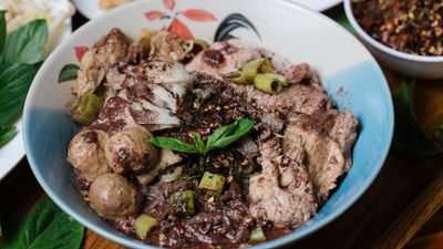 ប៉ប្រាក់ធីប គុយទាវទូក (ប៉ោយប៉ែត)