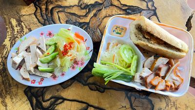 នំបុ័ងប៉ាតេ អ៊ាប ពៅ (បាត់ដំបង)