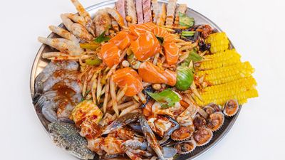 បុកល្ហុងរំដួល (កំពង់ធំ)