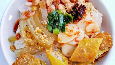 ម៉ូលីកា គួង សាយ៉​ ឆ្ងាញ់ (កំពង់ឆ្នាំង)