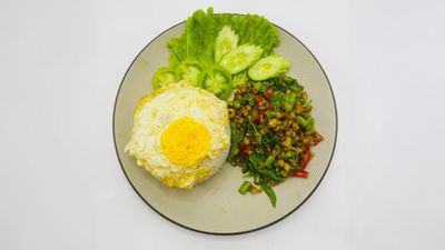 ភោជនីយ៍ដ្ឋាន ត្បាល់បុក (កំពង់ធំ)