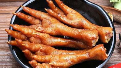 Happy Duck Feet (Chamkar Doung)
