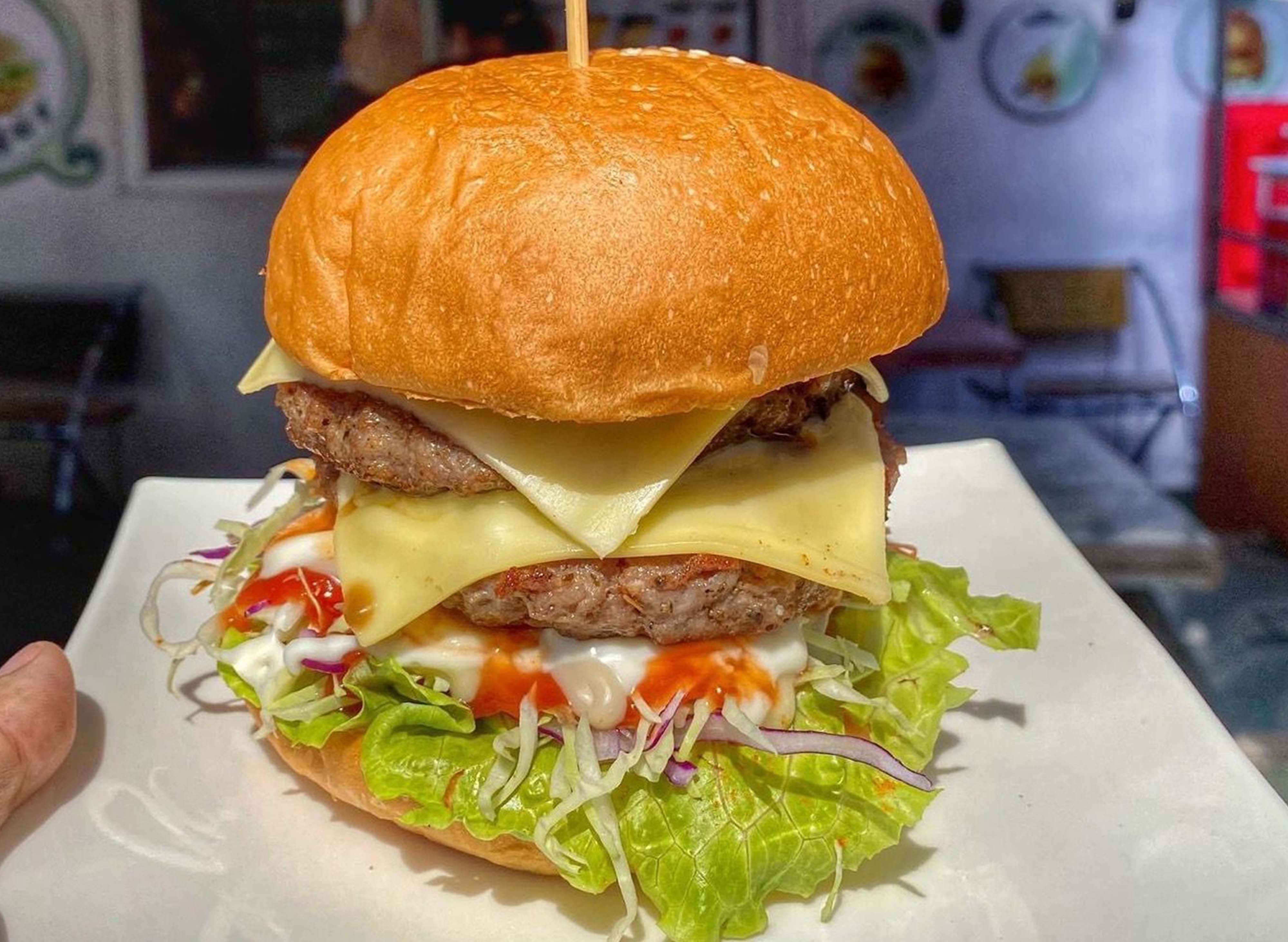 LJ Burger (ທົ່ງປົ່ງ) vendor logo