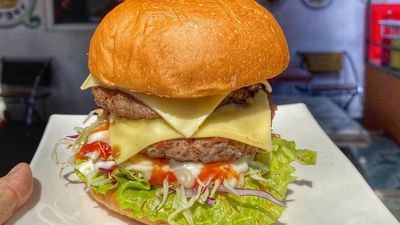 LJ Burger (ສົມຫວັງ)