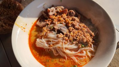 ເຂົ້າປຸ້ນຈຸ່ມໝໍ້ດິນອິນເຕີ