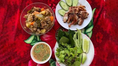 ຮ້ານ ປີ້ງເປັດ ຈໍາໂບ້