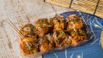 Takoyaki (ກໍາເເພງເມືອງ)