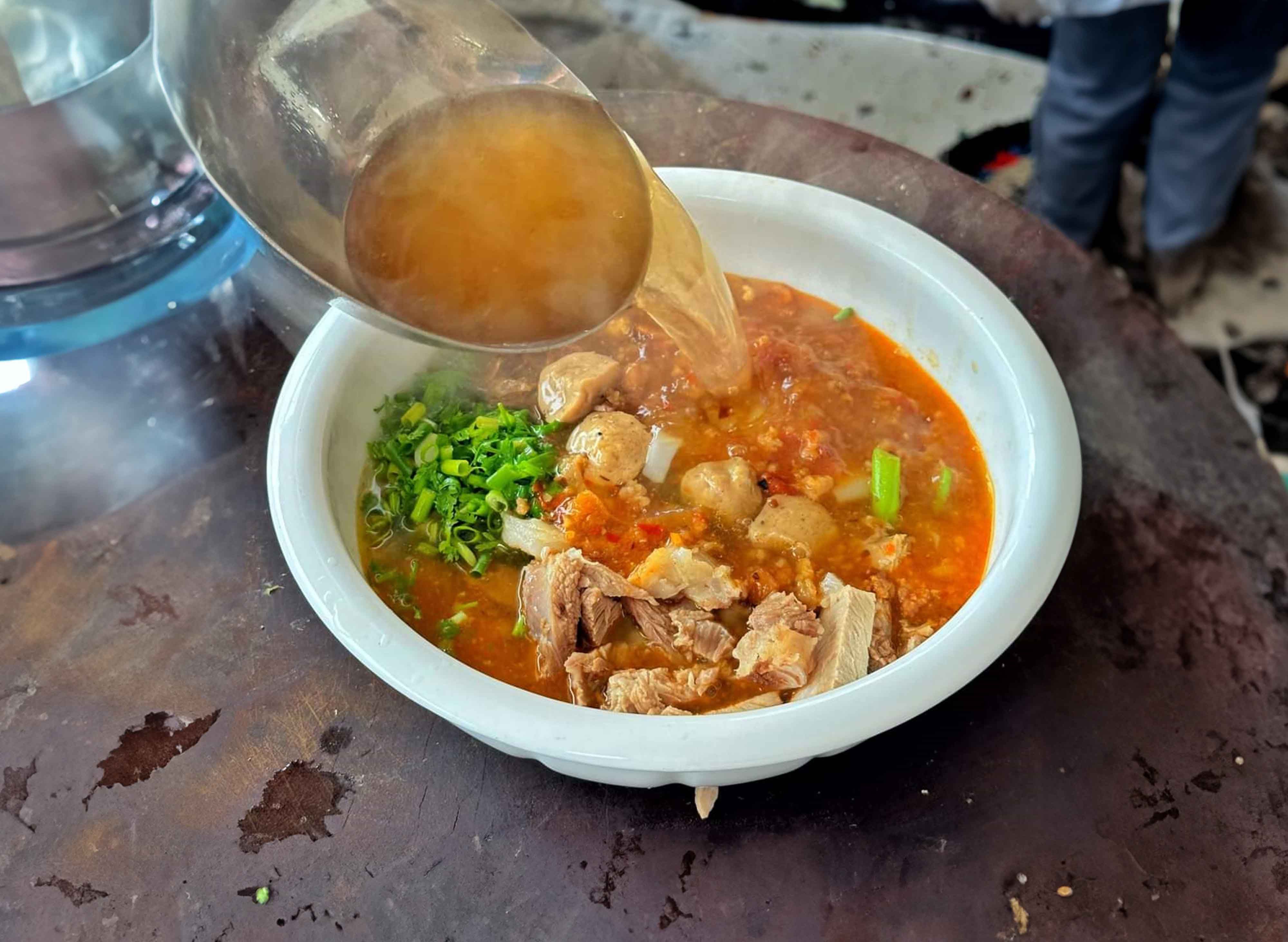 Han Khao Soi Zap Oudomxay & A Harn Tarm Sung (Nongphaya) vendor logo