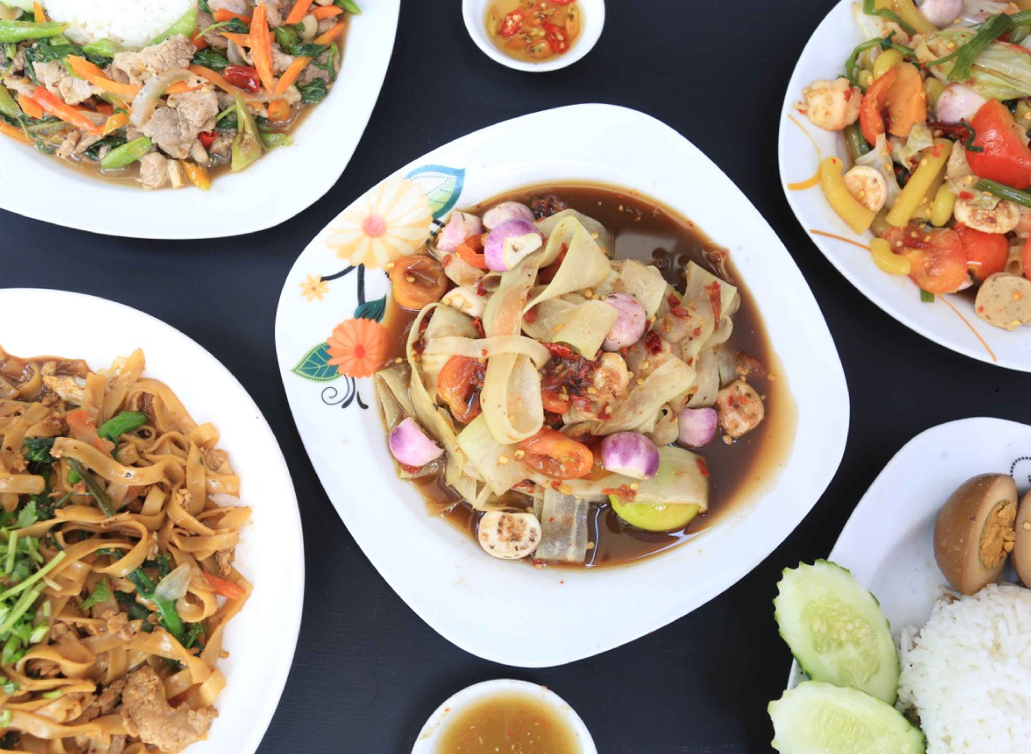 ເຂົ້າຈີປາເຕ້ແຊບຈອມມະນີ vendor logo