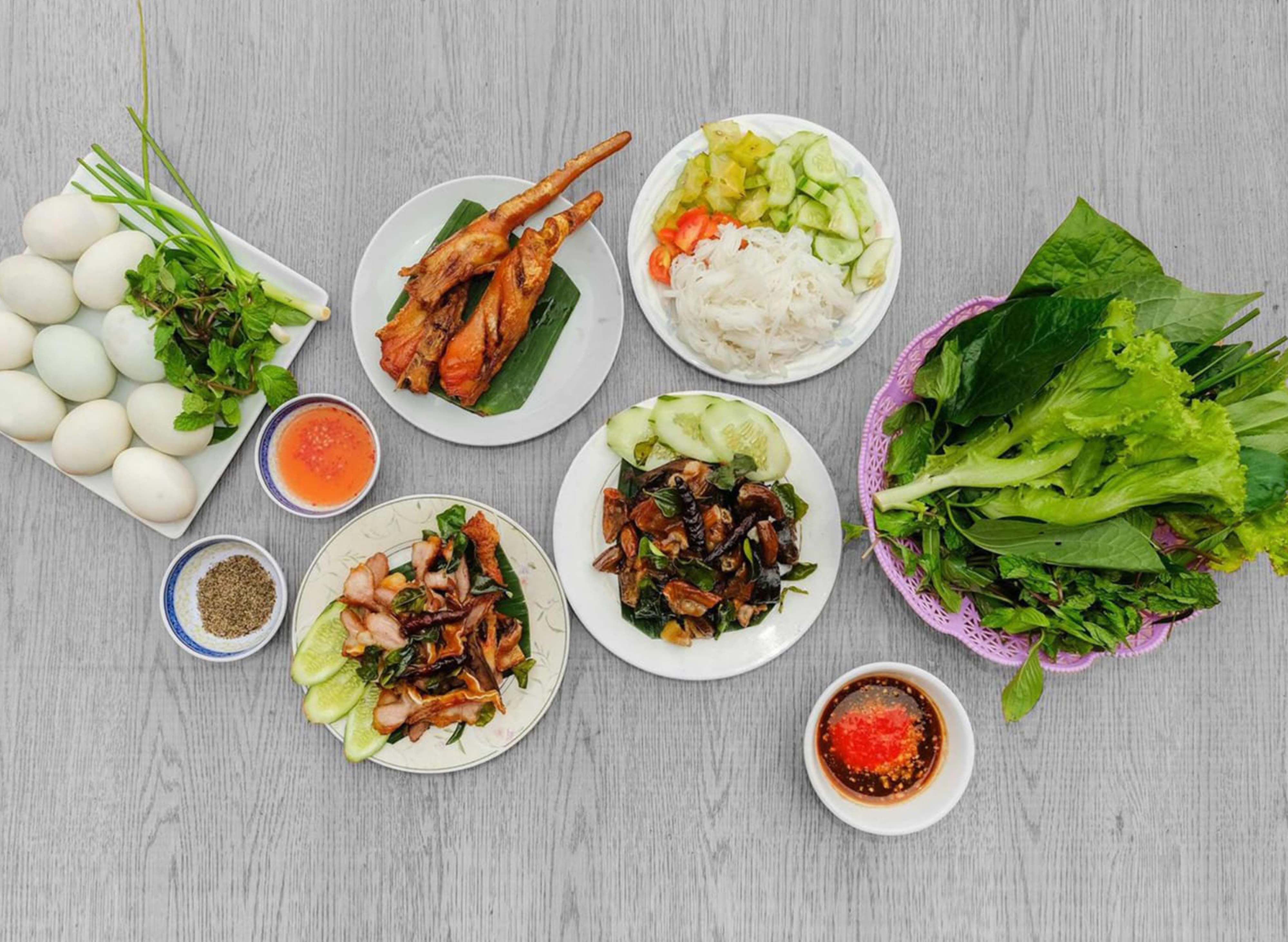 ຮ້ານ ພັນໜ້າໝູ ແລະ ເຄື່ອງທະເລສົດເດີ່ນທາດຫລວງ vendor logo